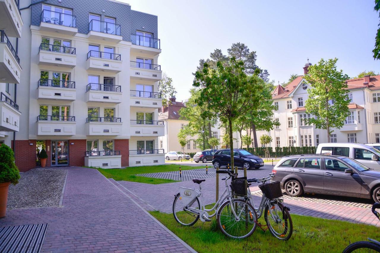 Osiedle Cesarskie - Parking - Bryza Апарт-готель Свіноуйсьце